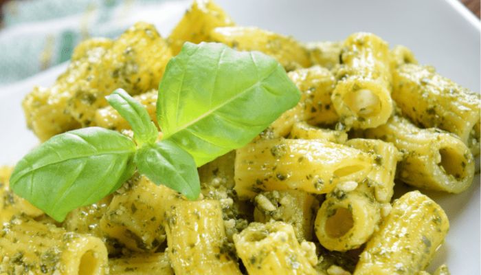 Macarrão Pesto